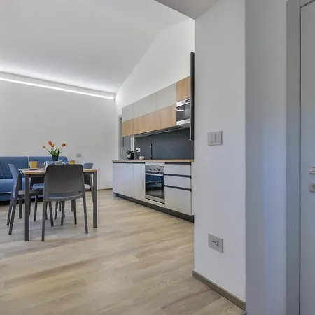 Casina Napoleonica * 라코나